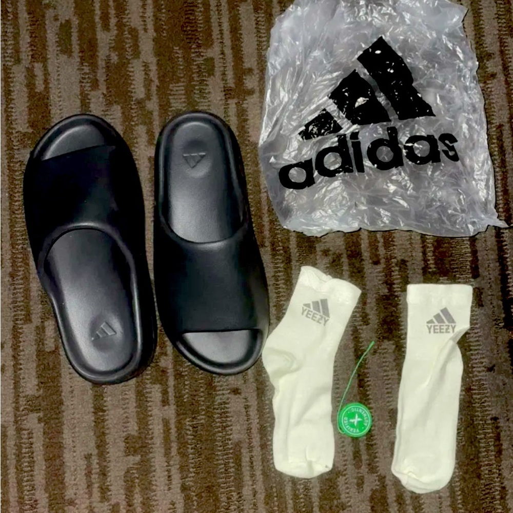 yeezy slides ANY SIZE